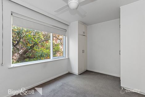 Property photo of 4/24 Loch Street St Kilda West VIC 3182