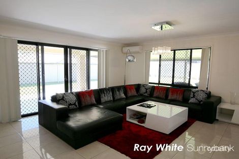 Property photo of 14 Yering Place Wynnum West QLD 4178