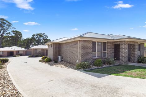 1-4/213 Anzac Ave, Seymour, VIC 3660