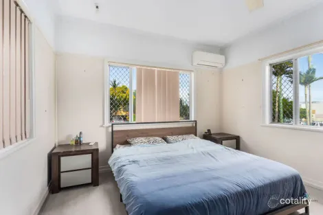 Property photo of 31 Crown Street Silkstone QLD 4304