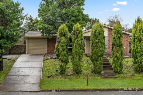 11 Monaro Rd, Aberfoyle Park, SA 5159