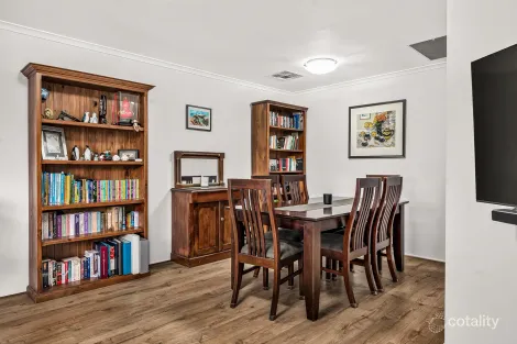 Property photo of 11 Monaro Road Aberfoyle Park SA 5159