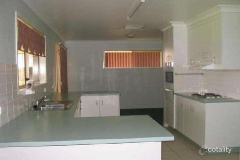 Property photo of 25 Cowan Crescent Emerald QLD 4720
