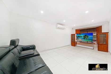 Property photo of 26 Lyrebird Crescent Green Valley NSW 2168