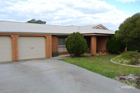 Property photo of 22 Kingfisher Drive West Wodonga VIC 3690