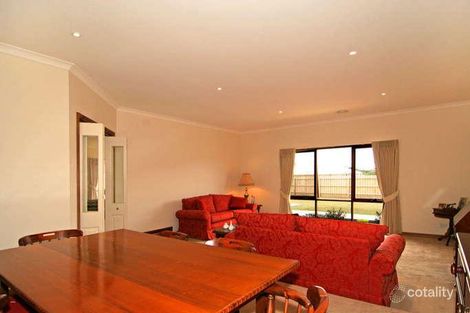 Property photo of 43 Serenity Way Mornington VIC 3931
