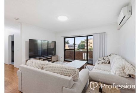 Property photo of 4/5A Fairlight Avenue Fairfield NSW 2165