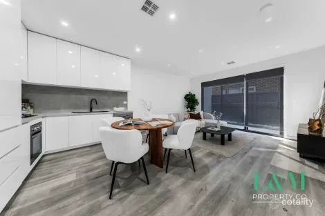 Property photo of 18 Blueys Road Donnybrook VIC 3064