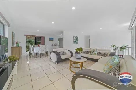 Property photo of 27 Gaillardia Street Macgregor QLD 4109