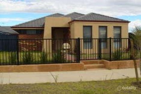 Property photo of 5 Quinine Crescent Byford WA 6122