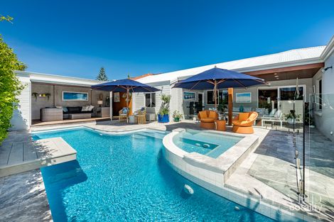 Property photo of 132 Oceanside Promenade Mullaloo WA 6027