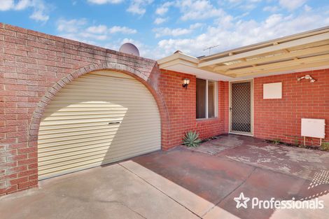 Property photo of 33 Ashburton Drive Gosnells WA 6110