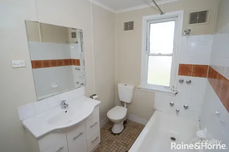 Property photo of 3 Timor Place Ashmont NSW 2650