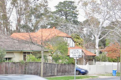 Property photo of 2/1078 Toorak Road Camberwell VIC 3124