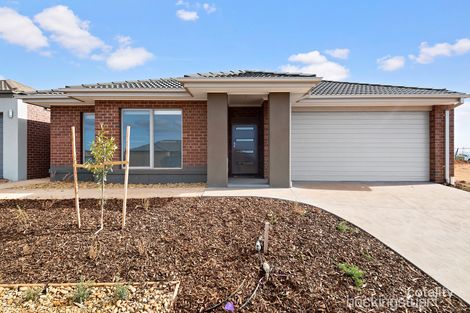 Property photo of 17 Pinnibar Way Weir Views VIC 3338