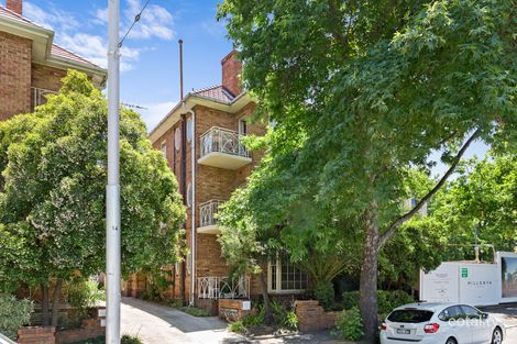 2/60 Toorak Rd, South Yarra, VIC 3141