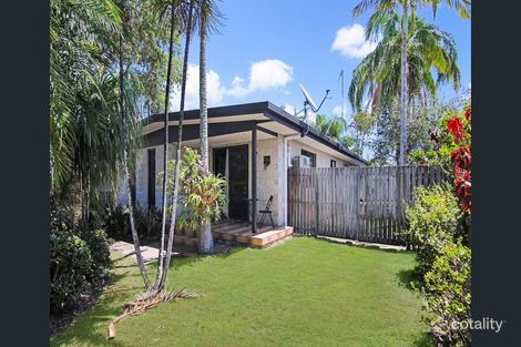 Property photo of 33 Honiton Street Torquay QLD 4655