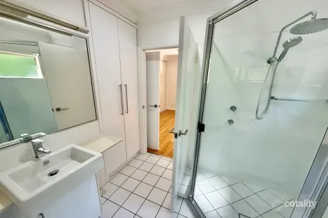 Property photo of 4/4 Vallely Street Freshwater QLD 4870