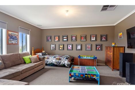 Property photo of 27 Gow Drive Hindmarsh Island SA 5214