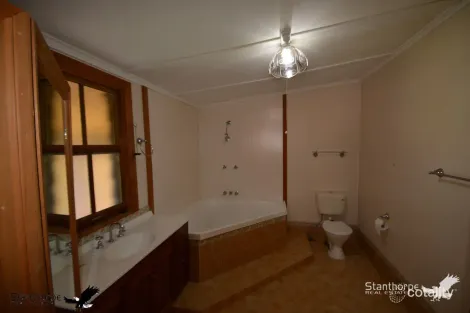 Property photo of 106 Amosfield Road Stanthorpe QLD 4380
