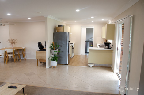 Property photo of 14 Adrian Close Bateau Bay NSW 2261