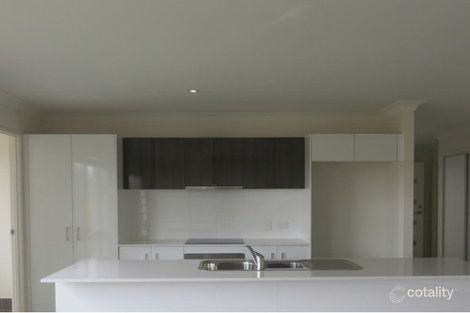Property photo of 71 Summerview Avenue Yarrabilba QLD 4207