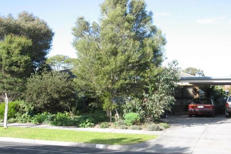 90 King Arthur Dr, Glen Waverley, VIC 3150