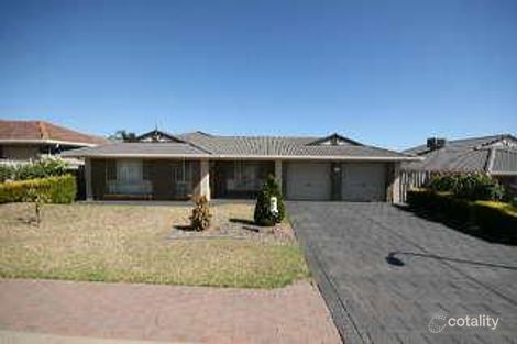 84 Warburton Dr, Woodcroft, SA 5162