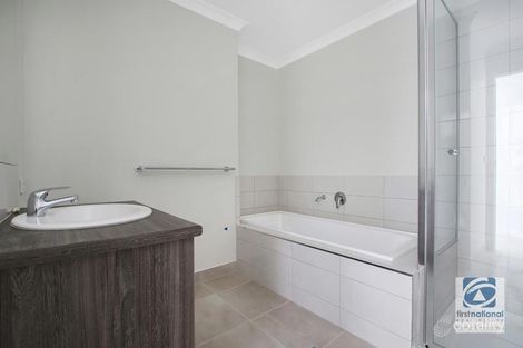Property photo of 12 Verbena Street Baranduda VIC 3691
