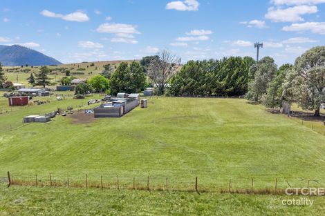 26 Young St, Benambra, VIC 3900