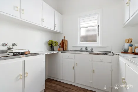 Property photo of 41 Adelaide Street Footscray VIC 3011