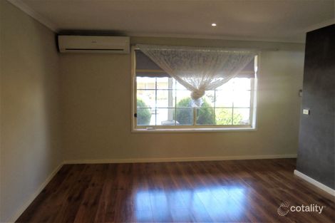 Property photo of 29 Lincolne Crescent Roxburgh Park VIC 3064