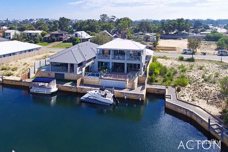 Property photo of 103 Queen Parade Wannanup WA 6210