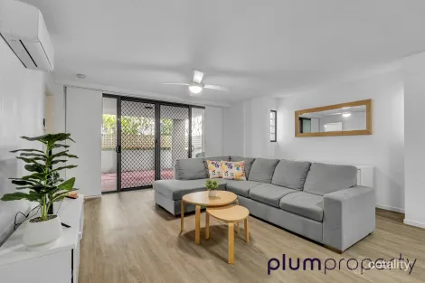 Property photo of 15/7 Landsborough Terrace Toowong QLD 4066