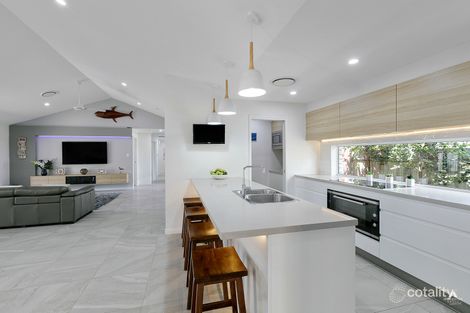 Property photo of 96 Oceanic Drive Warana QLD 4575