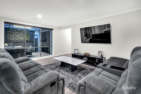 Property photo of 49 Kinglake Crescent Craigieburn VIC 3064