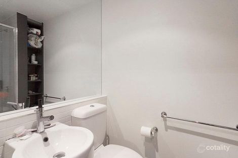 Property photo of 305/253 Franklin Street Melbourne VIC 3000