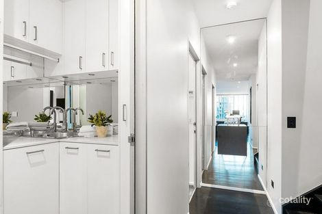 Property photo of 35/89 Lambert Street Kangaroo Point QLD 4169