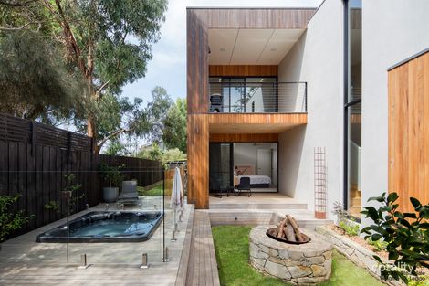 Property photo of 15 Napoli Court Smiths Beach VIC 3922