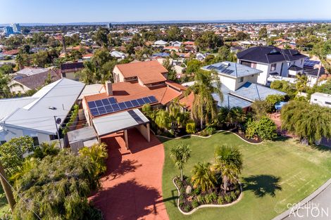 Property photo of 7 Armstrong Street Halls Head WA 6210