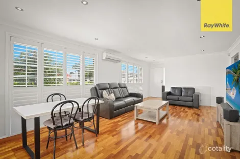 Property photo of 16 Royal Avenue Plumpton NSW 2761