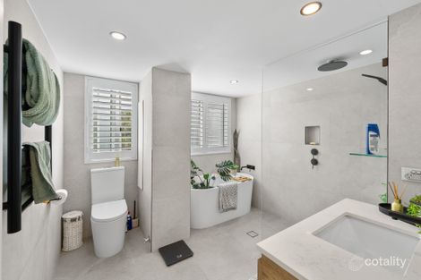 Property photo of 5/17-19 Canal Avenue Runaway Bay QLD 4216