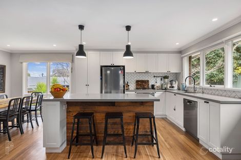 Property photo of 11 Loder Place Kambah ACT 2902