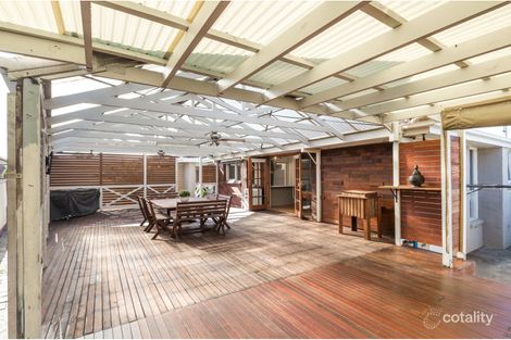 Property photo of 30 Trentham Drive Gladstone Park VIC 3043