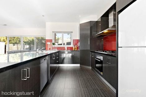 Property photo of B/13 Kingfisher Court Werribee VIC 3030