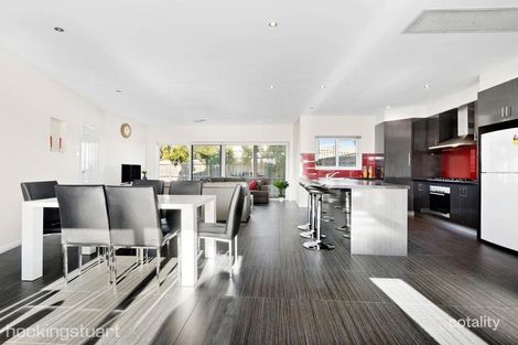 Property photo of B/13 Kingfisher Court Werribee VIC 3030