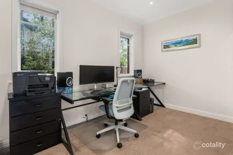 Property photo of 1/3 Hillcrest Avenue Chadstone VIC 3148