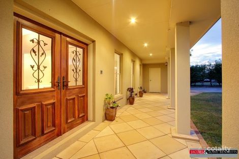 Property photo of 26 Traminer Drive Mount Martha VIC 3934