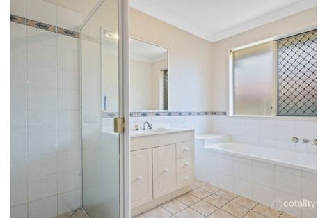 Property photo of 3 Oxford Place Fitzgibbon QLD 4018