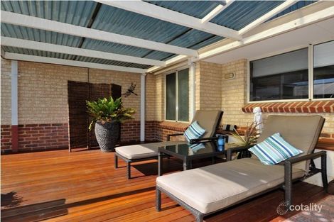 Property photo of 18 Camargue Green Secret Harbour WA 6173